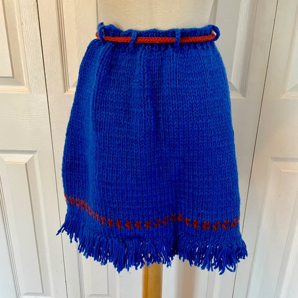 Vintage Handmade Blue and Red Fringe Knit Vest and Skirt Set - Picture 8 of 9